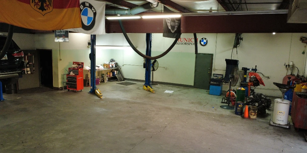 Freestanding Warehouse Building with Retail Exposure | ±7,500 SF | For Sale