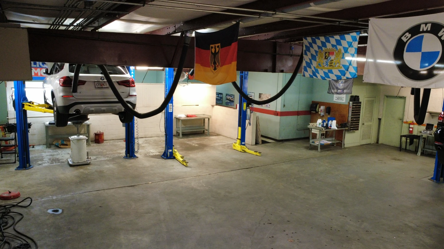 Freestanding Warehouse Building with Retail Exposure | ±7,500 SF | For Sale