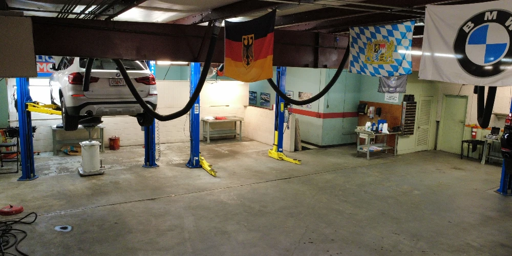 Freestanding Warehouse Building with Retail Exposure | ±7,500 SF | For Sale