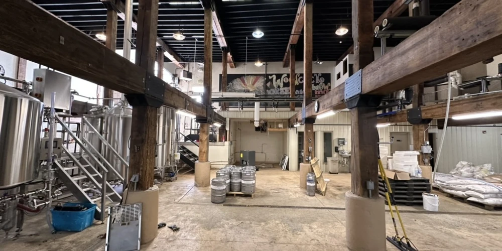 638 Lake St. - NEW PRICE! 24,320+/- SF RETAIL SPACE - INVESTMENT OPPORTUNITY