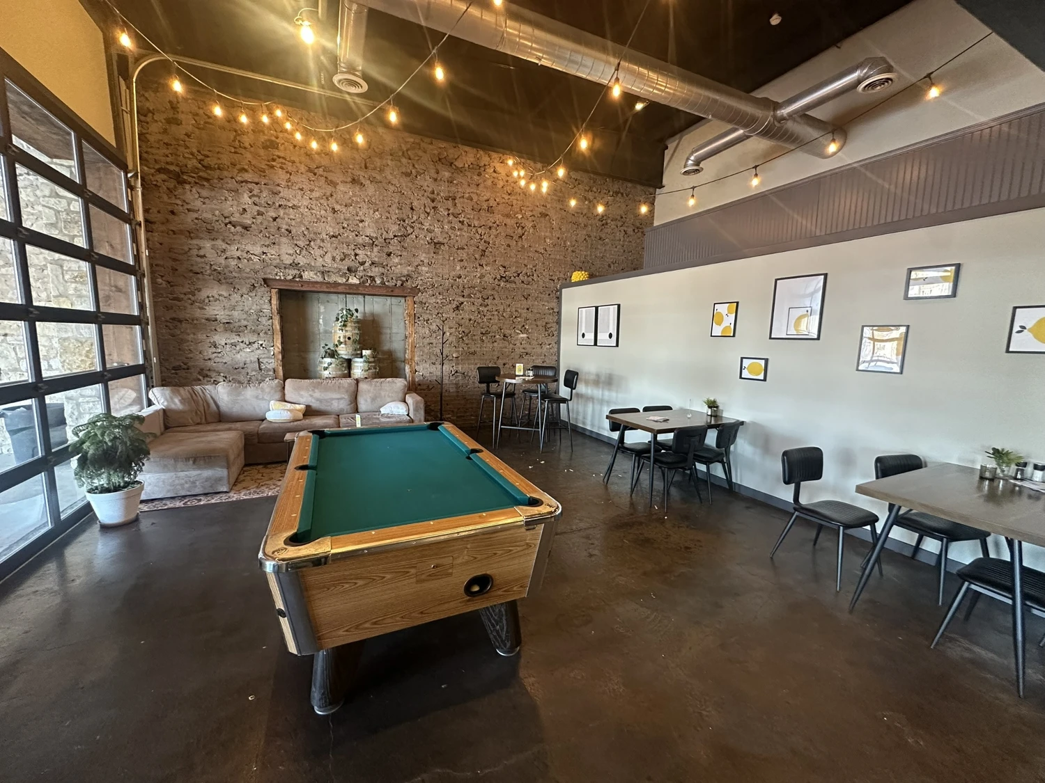638 Lake St. - NEW PRICE! 24,320+/- SF RETAIL SPACE - INVESTMENT OPPORTUNITY