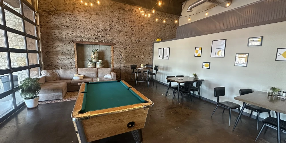 638 Lake St. - NEW PRICE! 24,320+/- SF RETAIL SPACE - INVESTMENT OPPORTUNITY