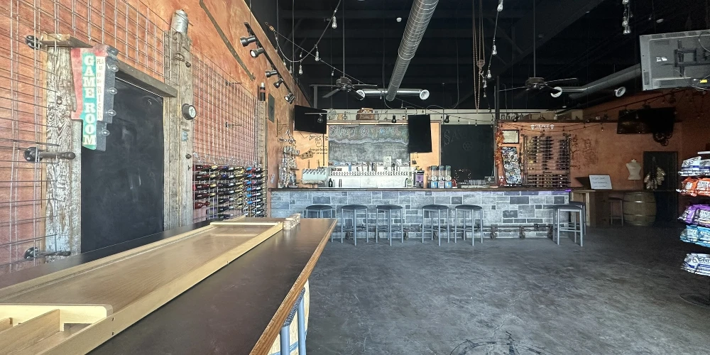 638 Lake St. - NEW PRICE! 24,320+/- SF RETAIL SPACE - INVESTMENT OPPORTUNITY