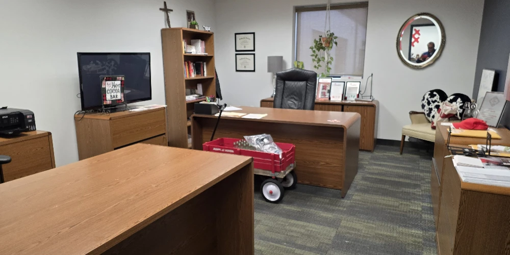 37 Anderson Rd - 5,965+/- SF Office/Flex Opportunity