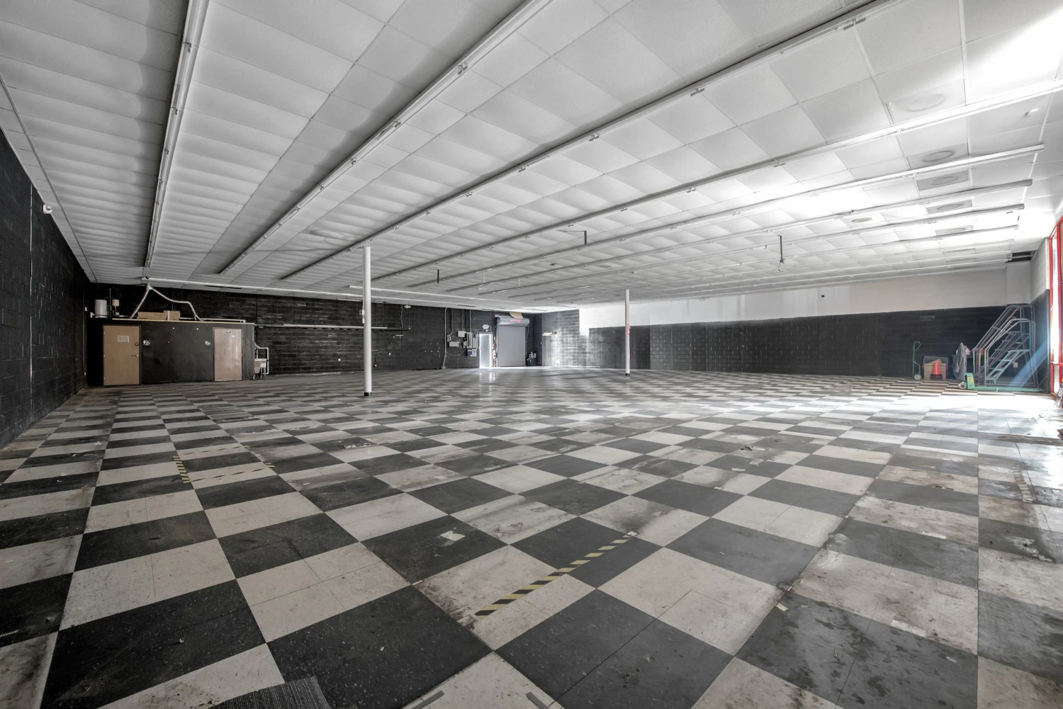 177 Lexington Ave | Freestanding Retail For Sale
