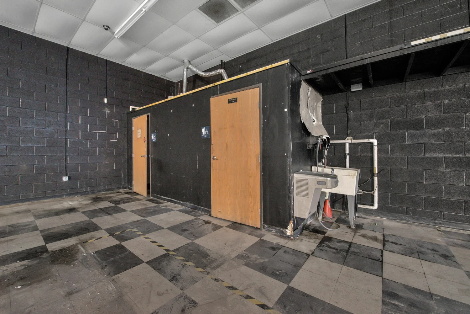 177 Lexington Ave | Freestanding Retail For Sale