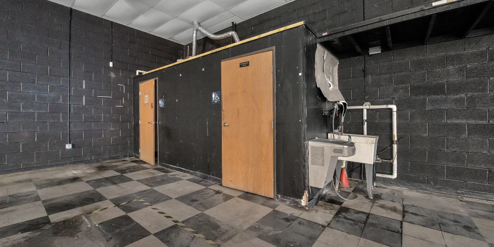 177 Lexington Ave | Freestanding Retail For Sale