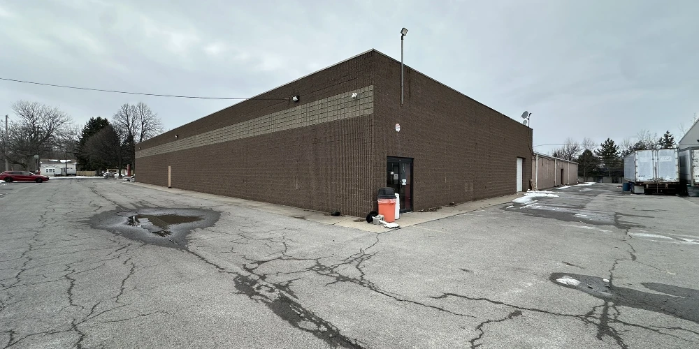 2331-2335 Union Rd -  33,280+/ SF & 72,492+/- SF Industrial/Commercial