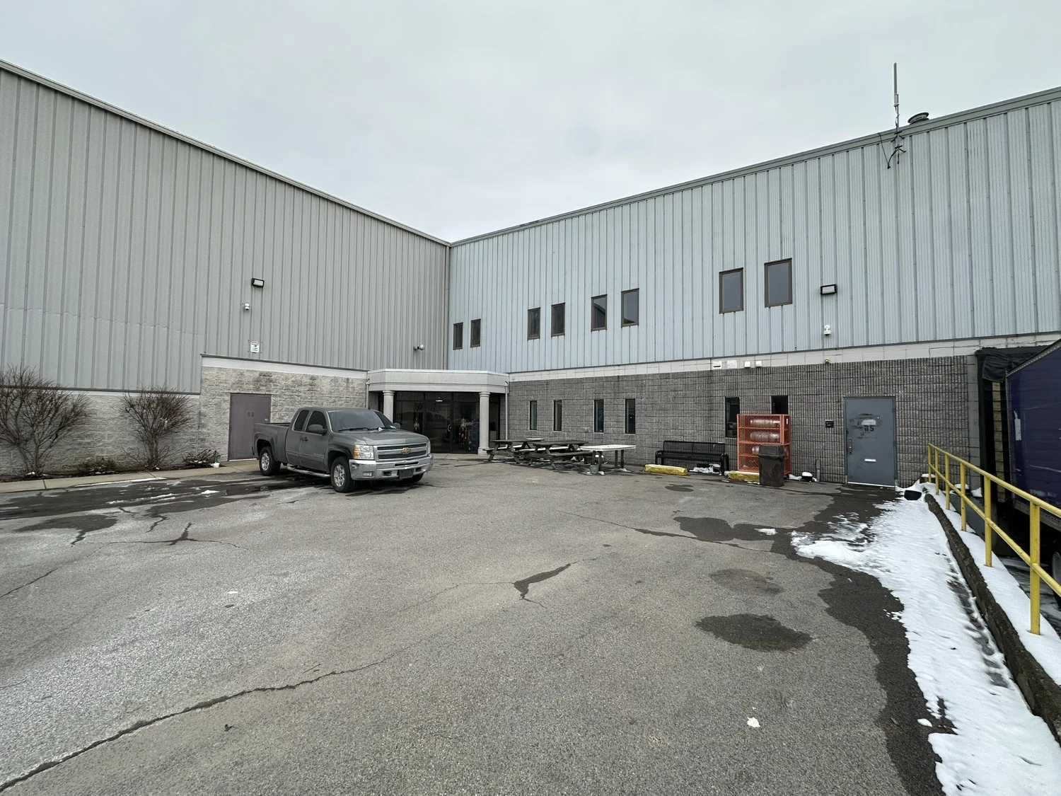 2331-2335 Union Rd -  33,280+/ SF & 72,492+/- SF Industrial/Commercial
