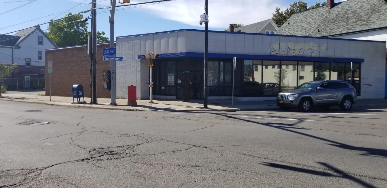 776 Tonawanda St -  Retail Space
