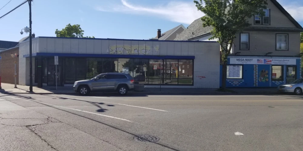 776 Tonawanda St -  Retail Space