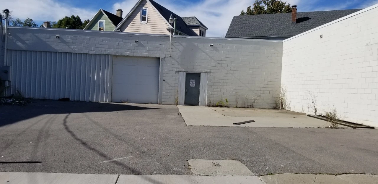 776 Tonawanda St -  Retail Space