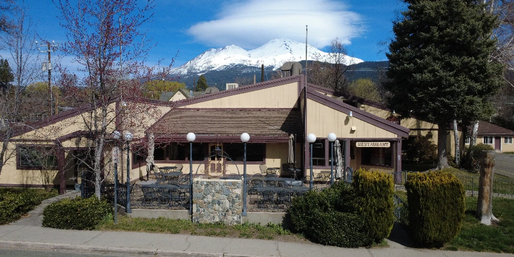 520 N Mount Shasta Blvd, Mount Shasta, CA for sale