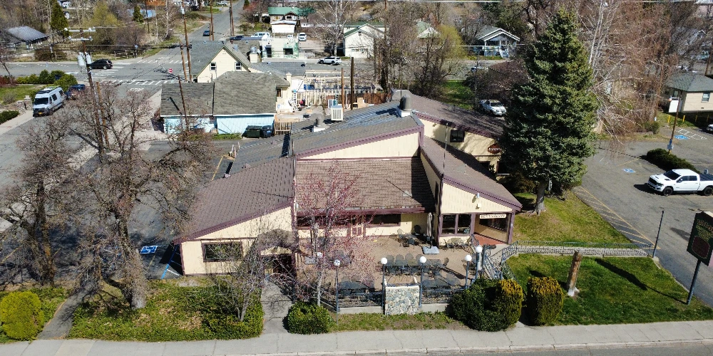 520 N Mount Shasta Blvd, Mount Shasta, CA for sale