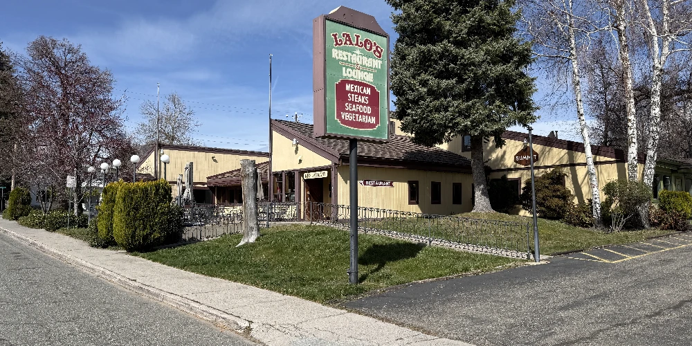 520 N Mount Shasta Blvd, Mount Shasta, CA for sale