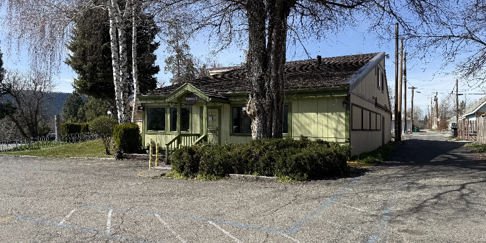 520 N Mount Shasta Blvd, Mount Shasta, CA for sale