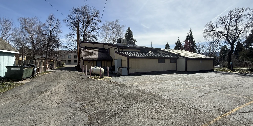 520 N Mount Shasta Blvd, Mount Shasta, CA for sale
