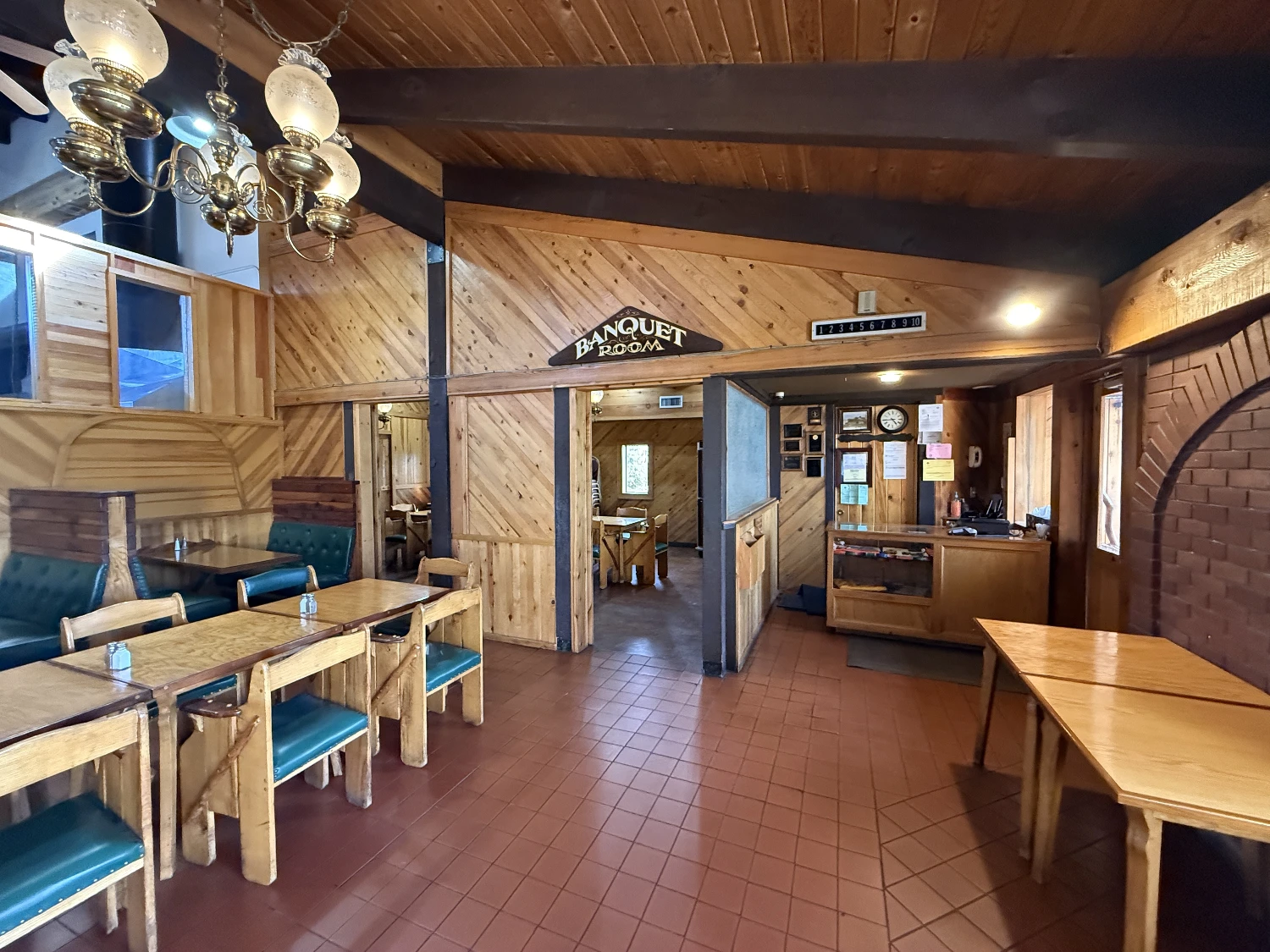 520 N Mount Shasta Blvd, Mount Shasta, CA for sale