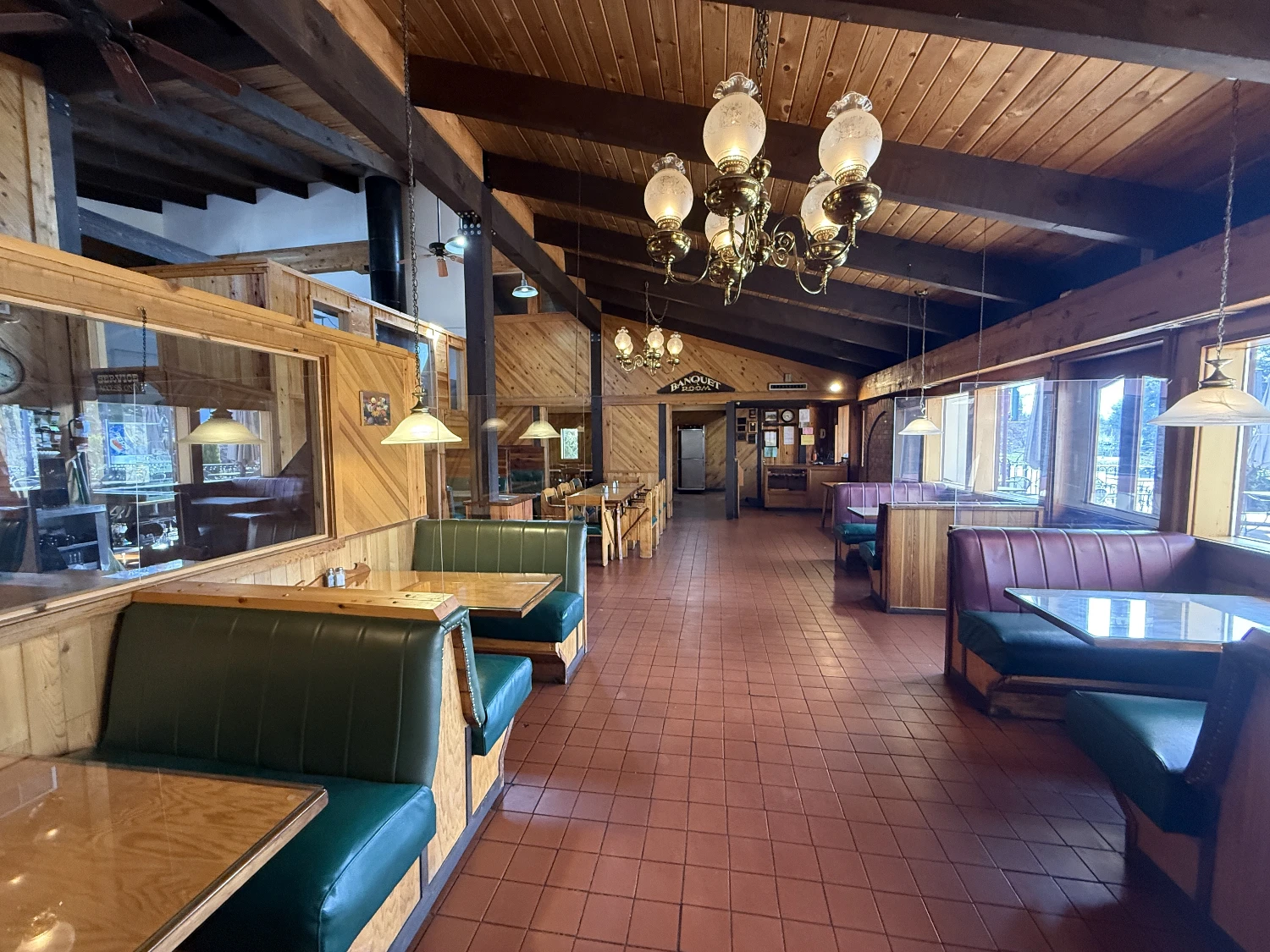 520 N Mount Shasta Blvd, Mount Shasta, CA for sale