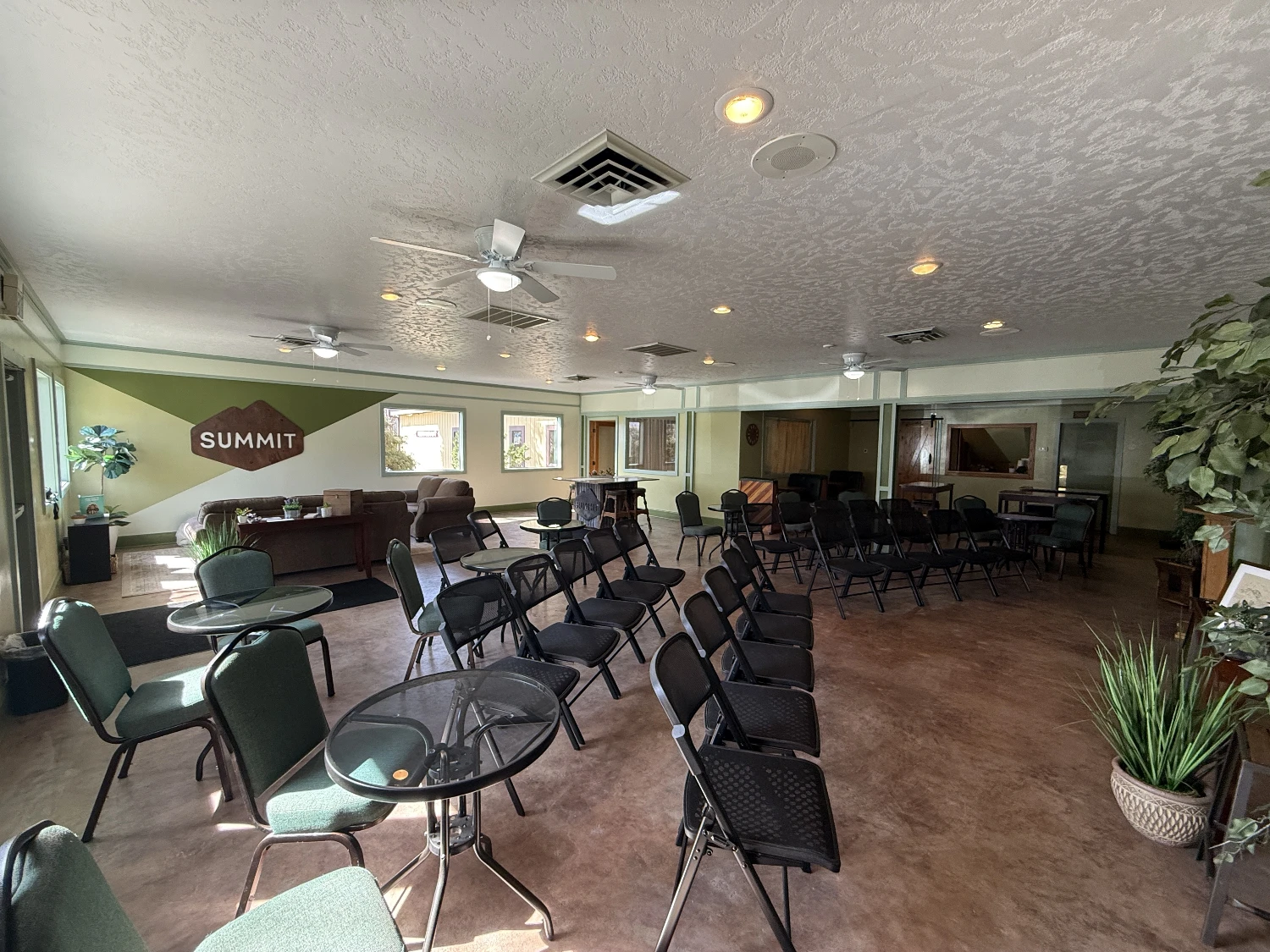 520 N Mount Shasta Blvd, Mount Shasta, CA for sale
