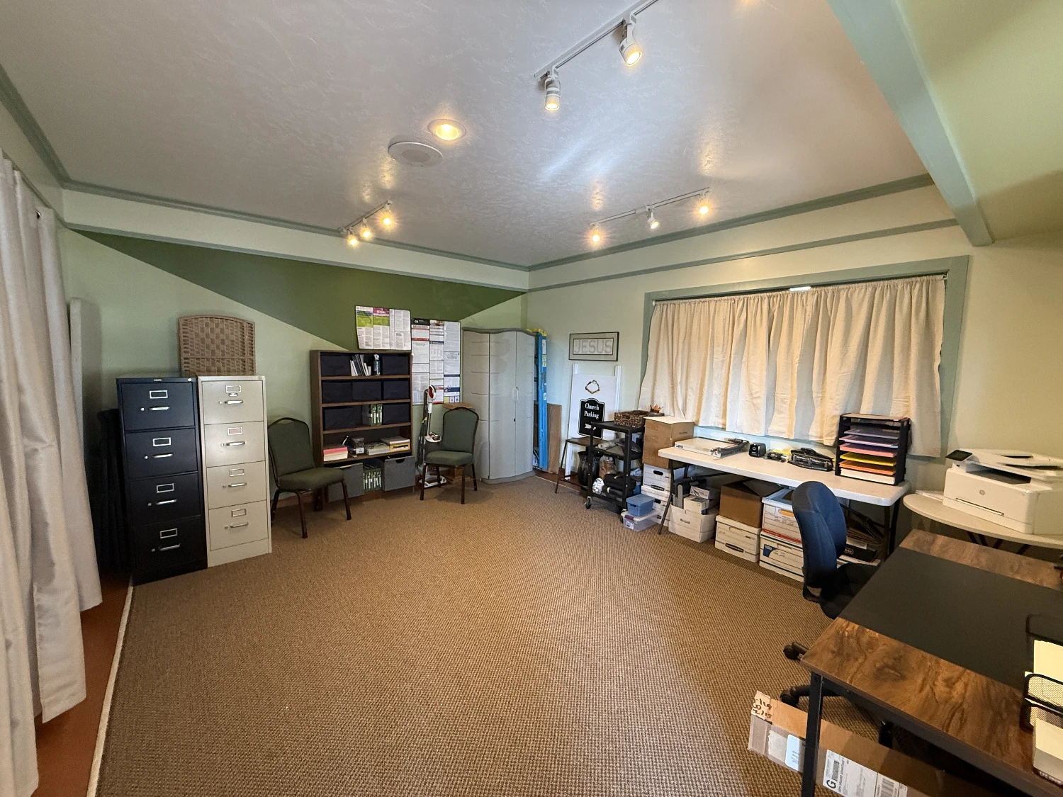 520 N Mount Shasta Blvd, Mount Shasta, CA for sale
