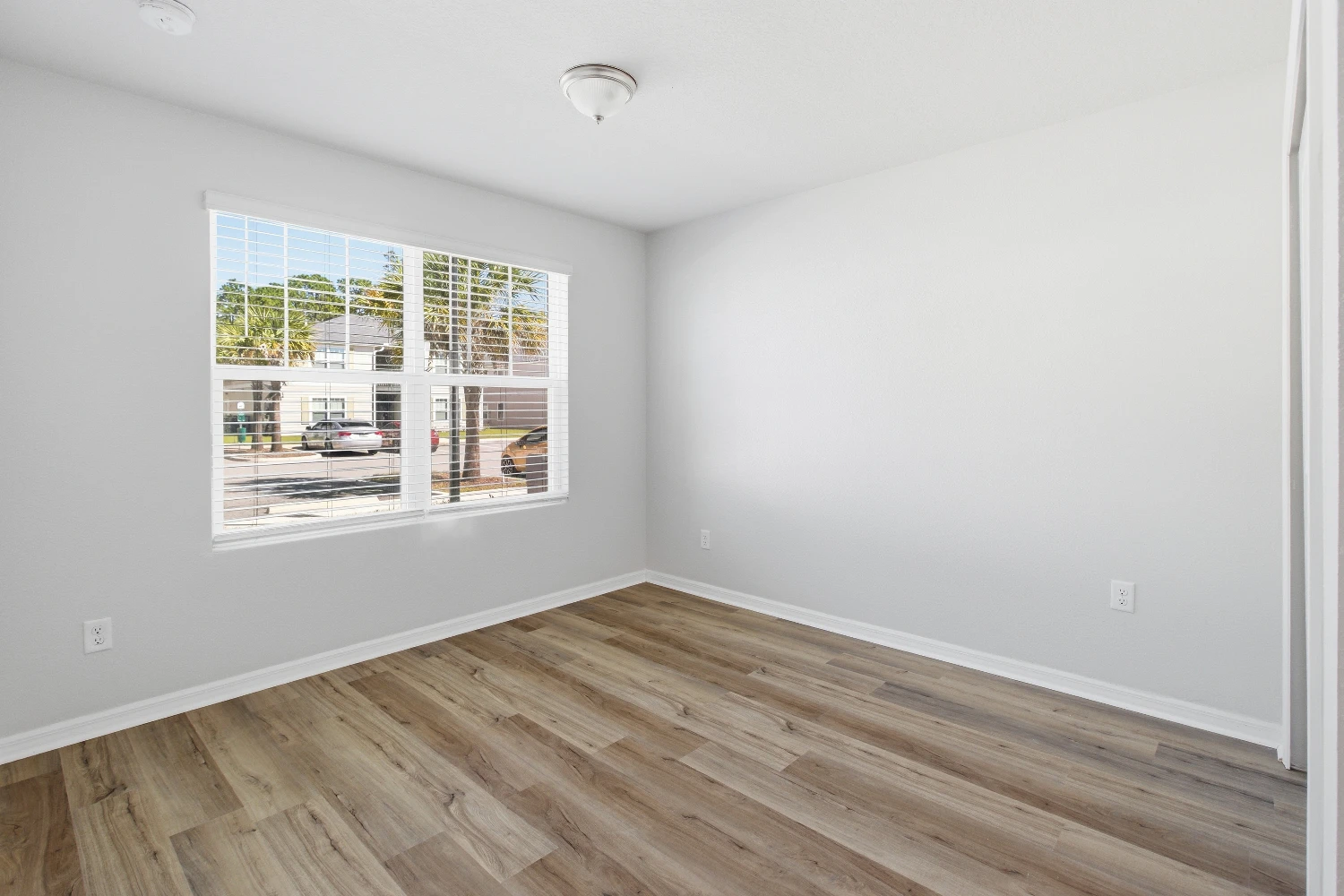 7368 Mailes Court, Jacksonville, FL for sale