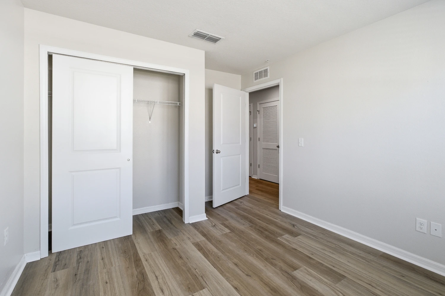 7368 Mailes Court, Jacksonville, FL for sale