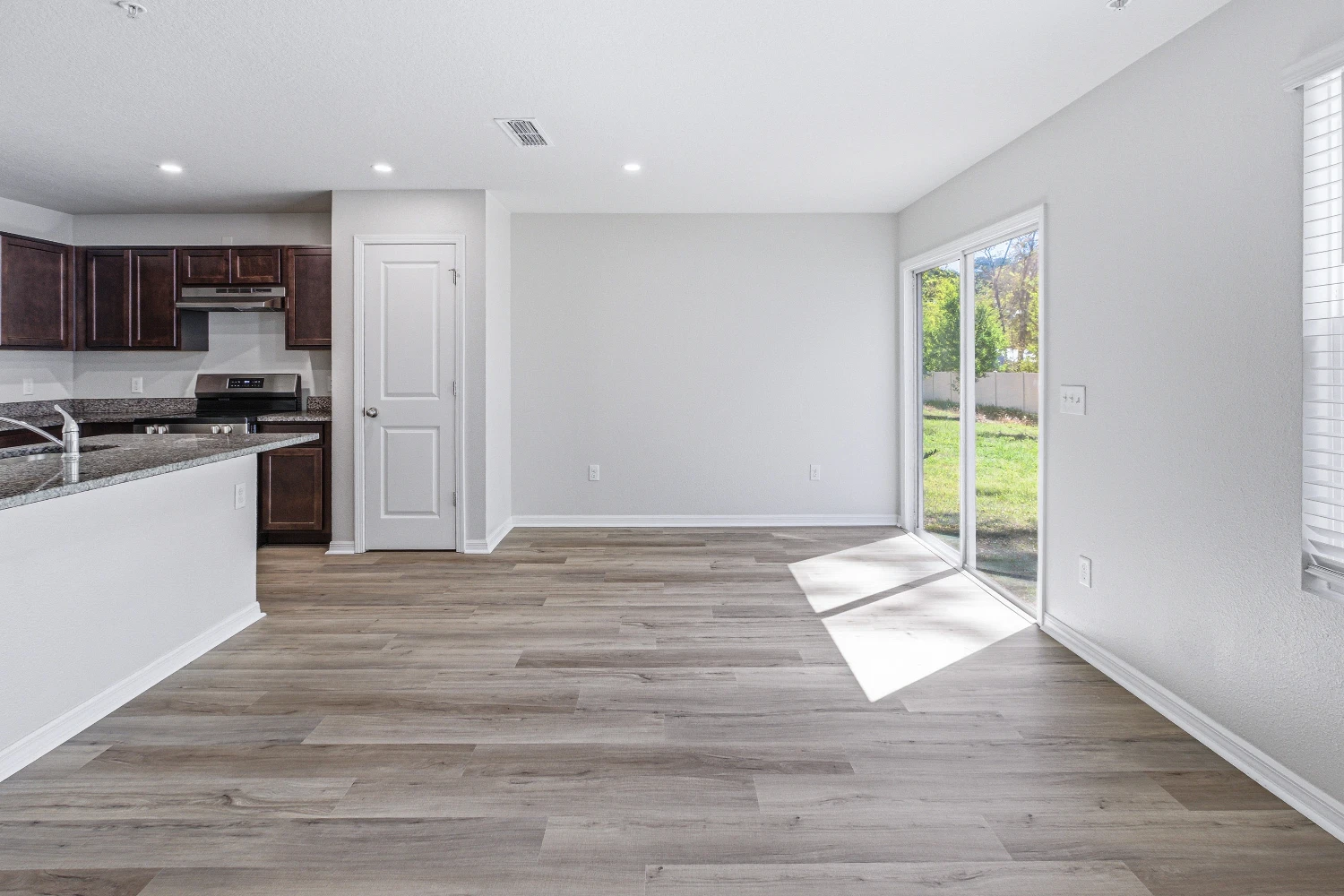 7368 Mailes Court, Jacksonville, FL for sale