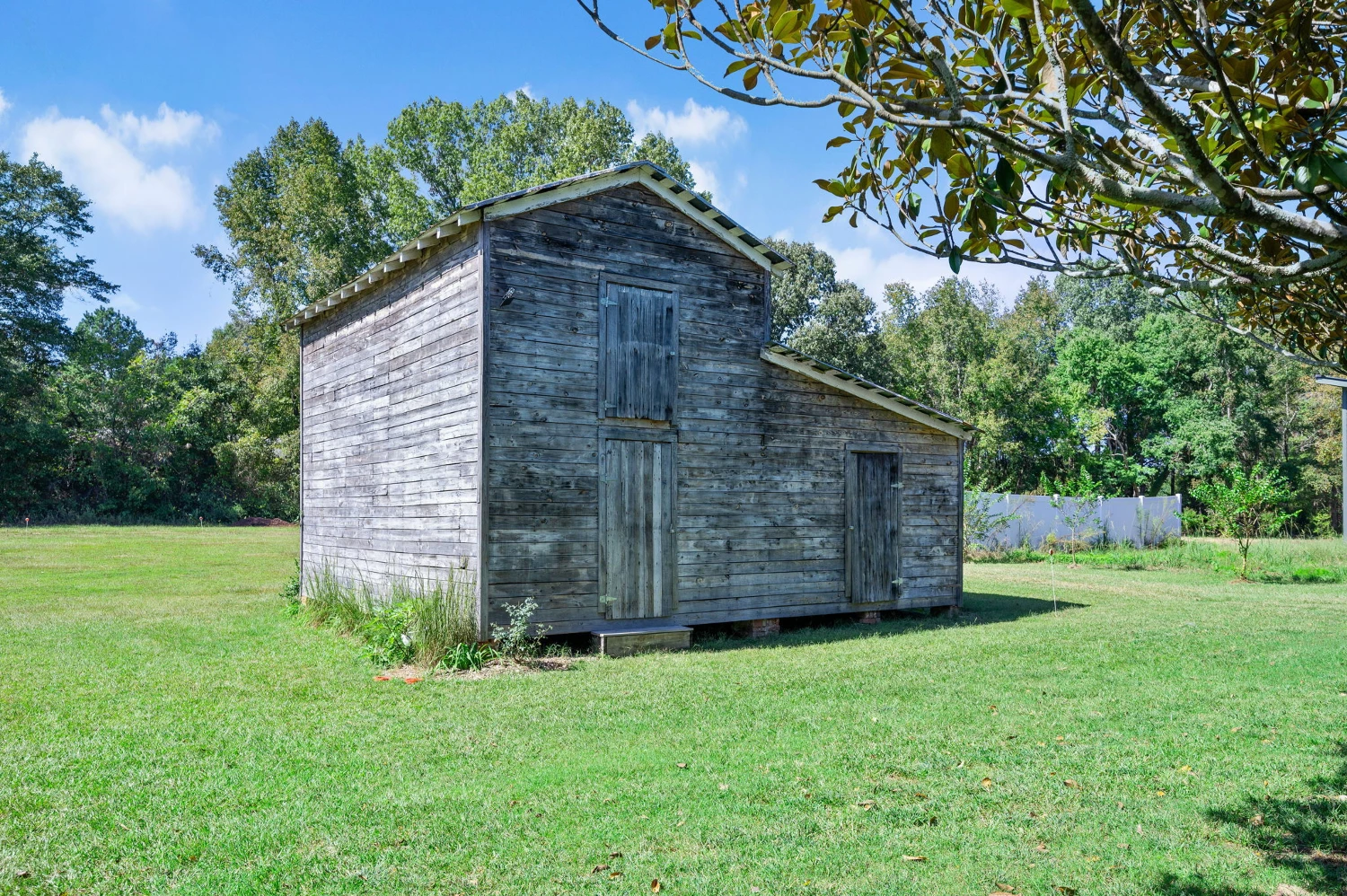 2239 Barber Mill