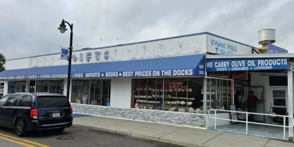 INCOME PRODUCING WATERFRONT RETAIL AND RESTAURANT IN TARPON SPRINGS HISTORIC SPONGE DOCKS 