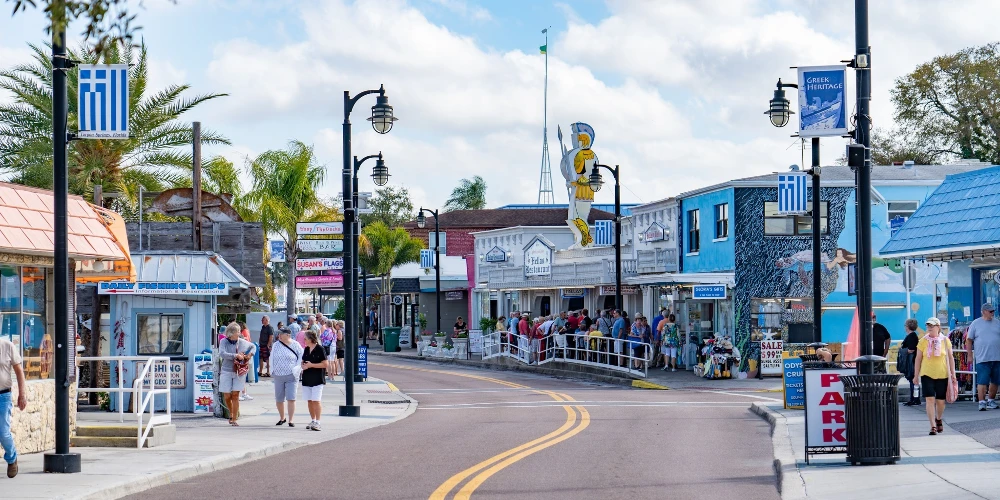 INCOME PRODUCING WATERFRONT RETAIL AND RESTAURANT IN TARPON SPRINGS HISTORIC SPONGE DOCKS 