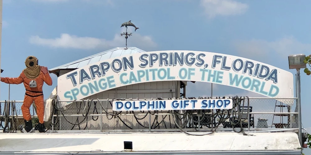 INCOME PRODUCING WATERFRONT RETAIL AND RESTAURANT IN TARPON SPRINGS HISTORIC SPONGE DOCKS 