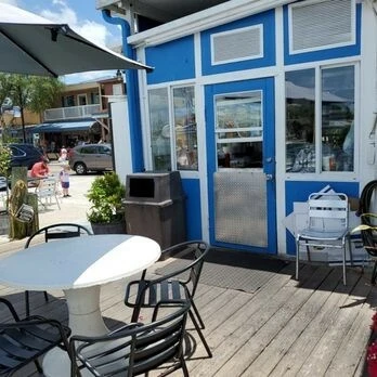 INCOME PRODUCING WATERFRONT RETAIL AND RESTAURANT IN TARPON SPRINGS HISTORIC SPONGE DOCKS 