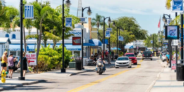 INCOME PRODUCING WATERFRONT RETAIL AND RESTAURANT IN TARPON SPRINGS HISTORIC SPONGE DOCKS 