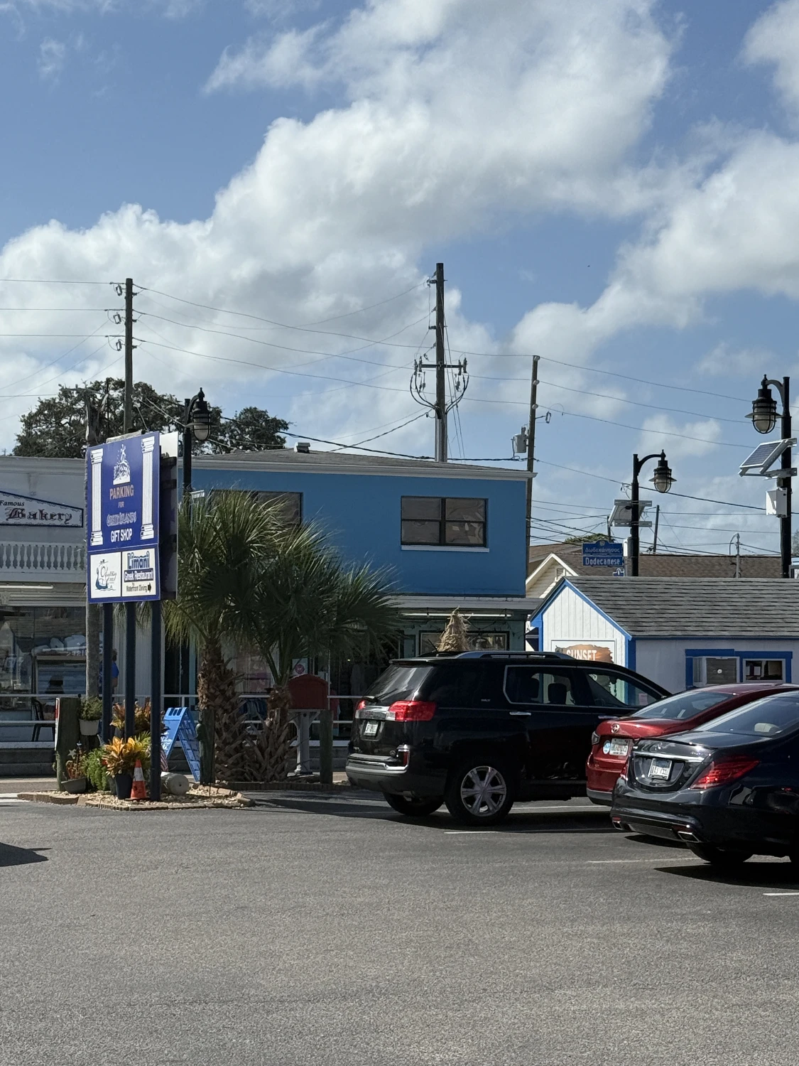 INCOME PRODUCING WATERFRONT RETAIL AND RESTAURANT IN TARPON SPRINGS HISTORIC SPONGE DOCKS 