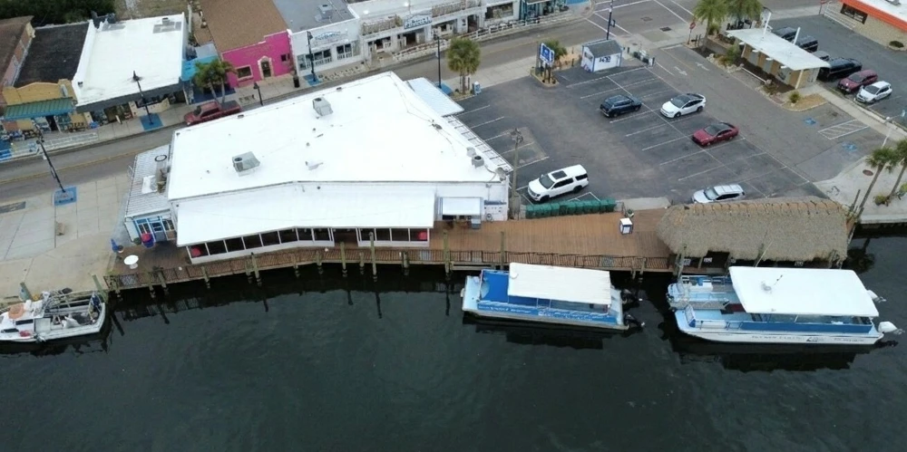INCOME PRODUCING WATERFRONT RETAIL AND RESTAURANT IN TARPON SPRINGS HISTORIC SPONGE DOCKS 