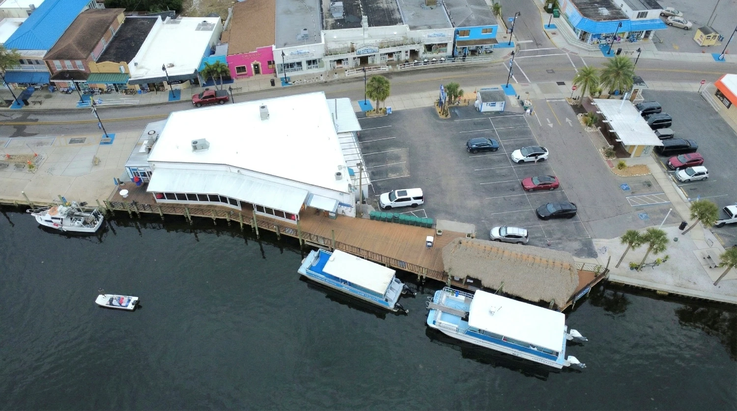 INCOME PRODUCING WATERFRONT RETAIL AND RESTAURANT IN TARPON SPRINGS HISTORIC SPONGE DOCKS 