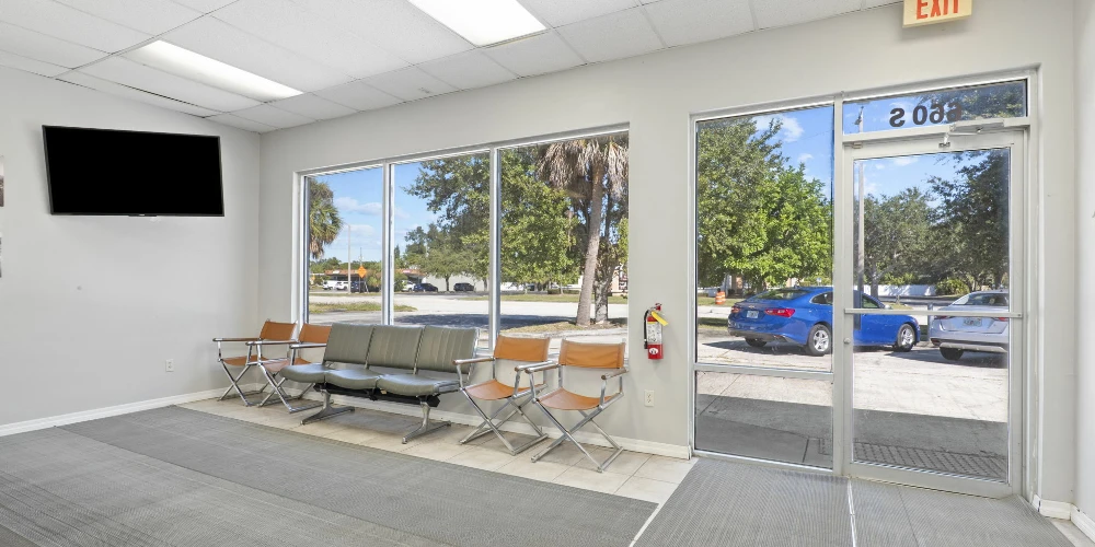 MELBOURNE AIRPORT RETAIL FOR SALE!