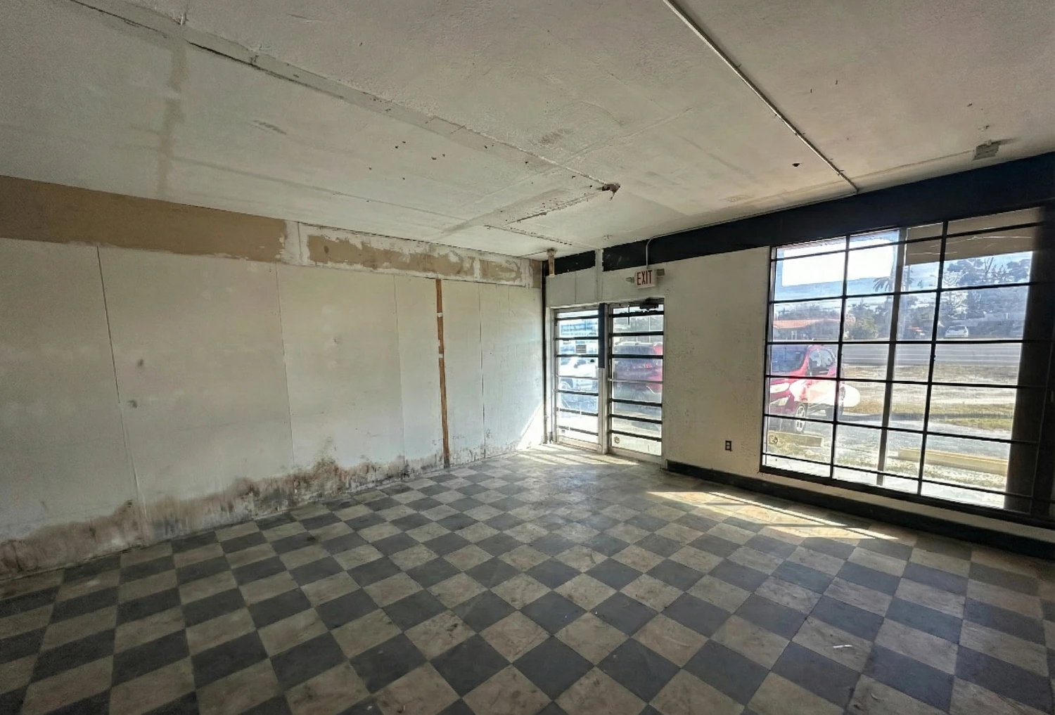 Premier Waterfront Commercial Opportunity | High Visibility US-19 Frontage