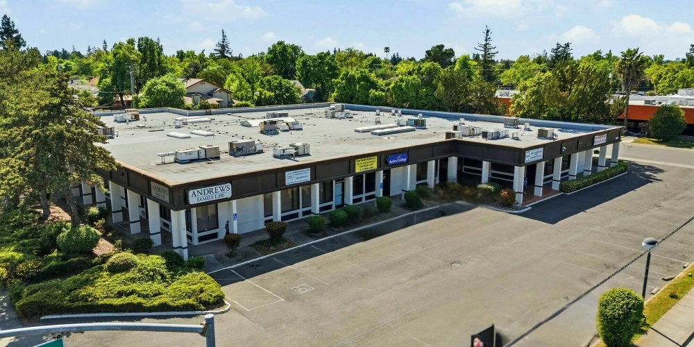 Global Plaza