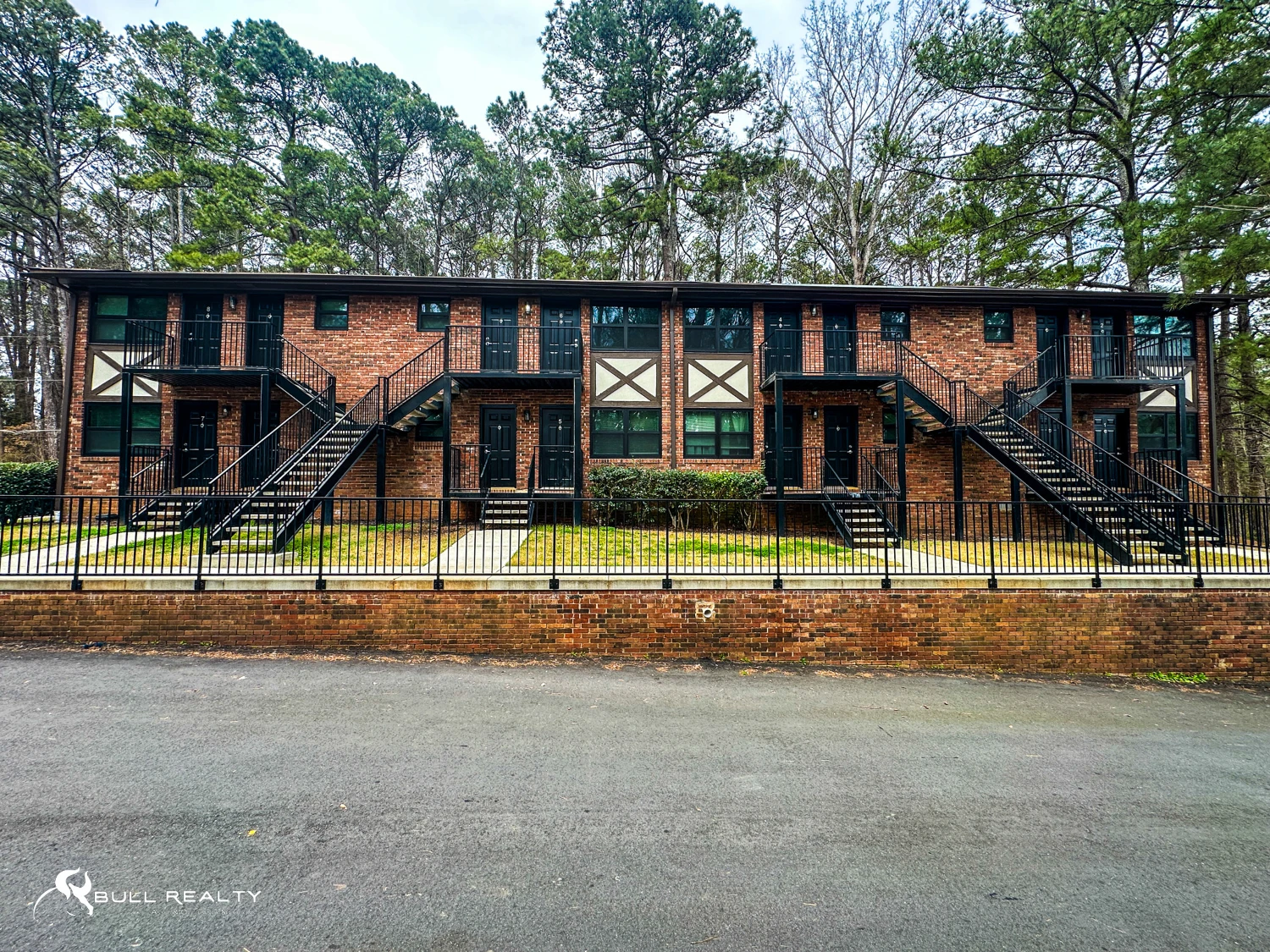25-Unit Value-Add Multifamily Opportunity | 3 Buildings 
