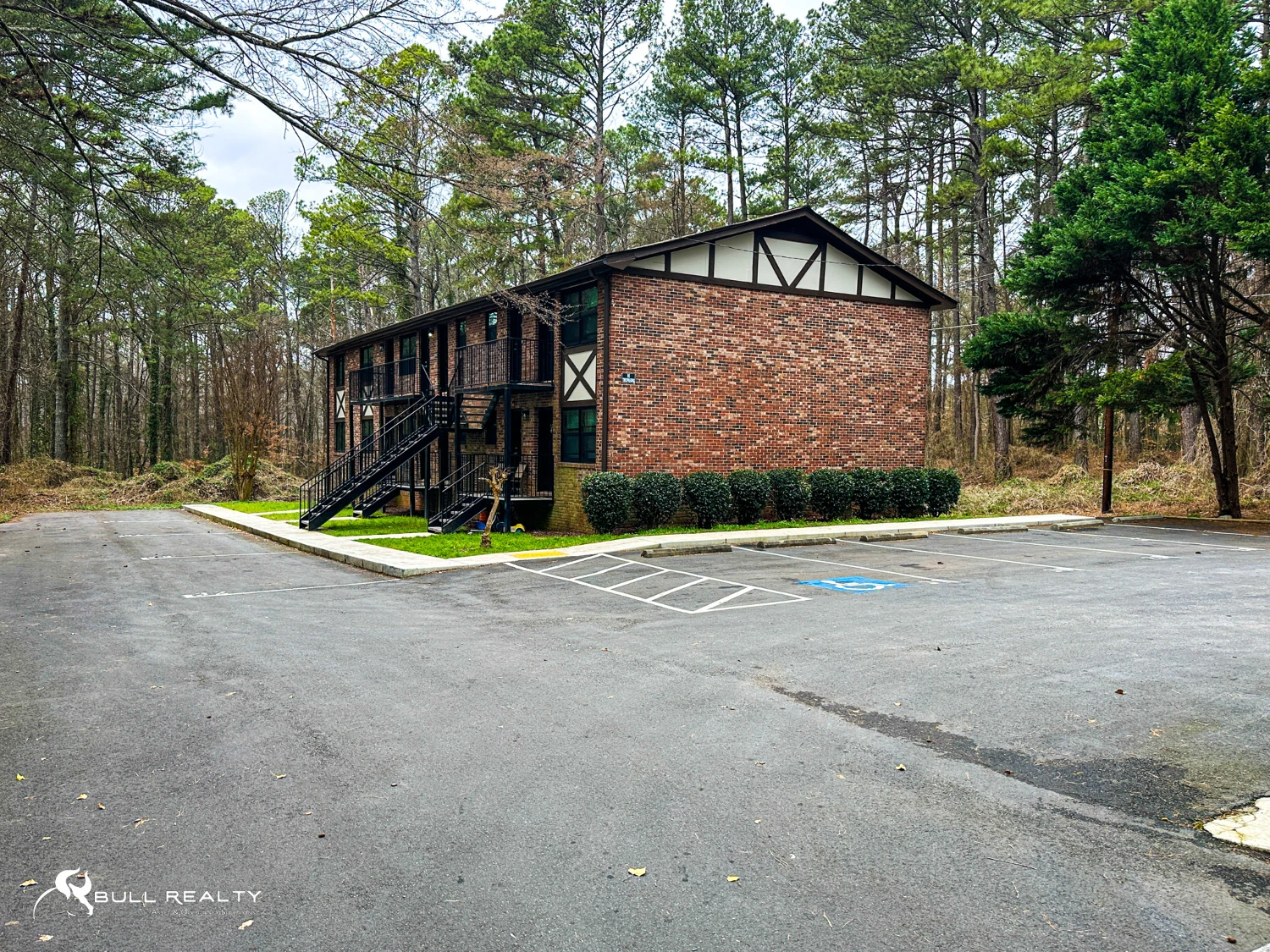 25-Unit Value-Add Multifamily Opportunity | 3 Buildings 