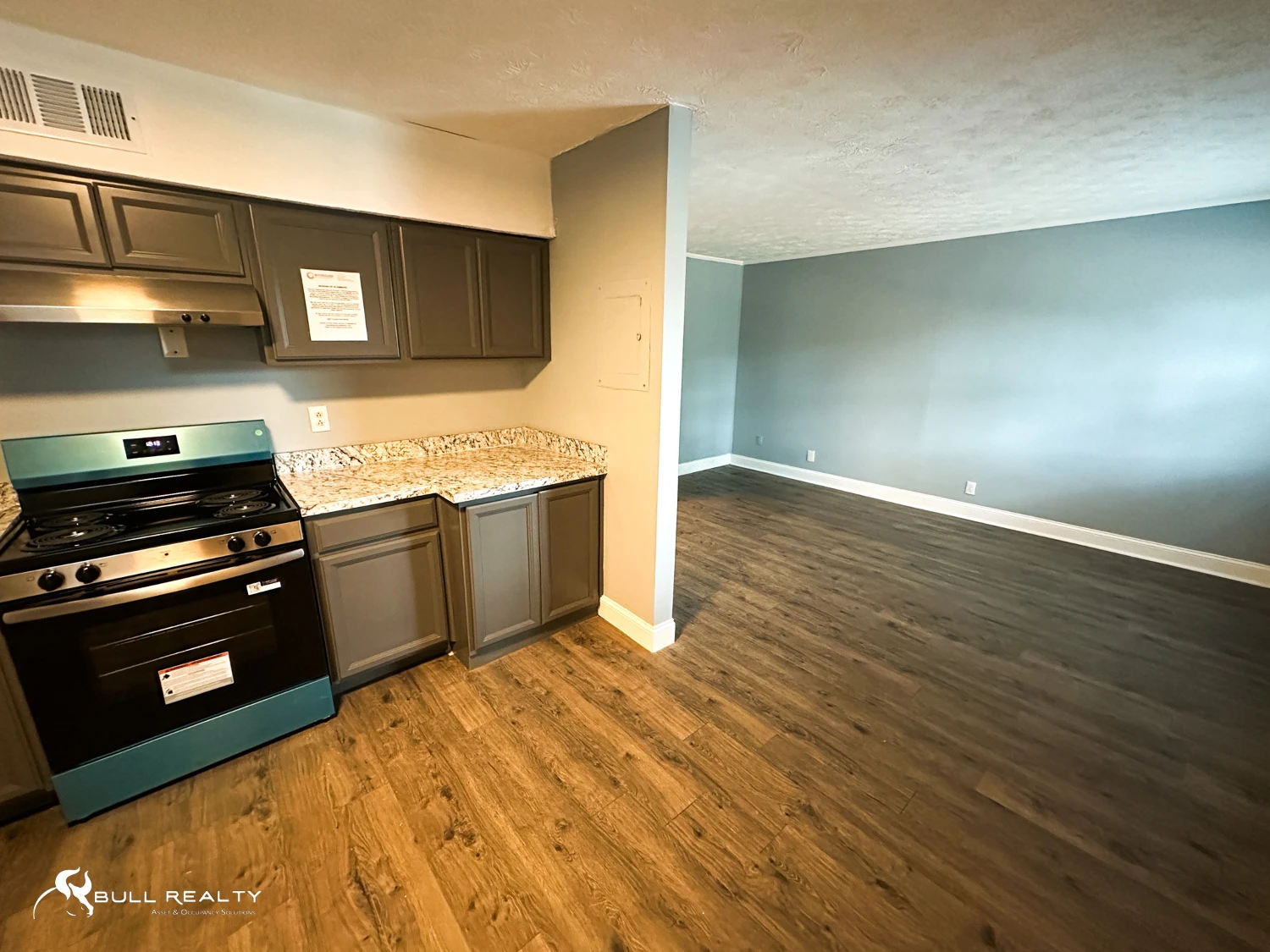 25-Unit Value-Add Multifamily Opportunity | 3 Buildings 