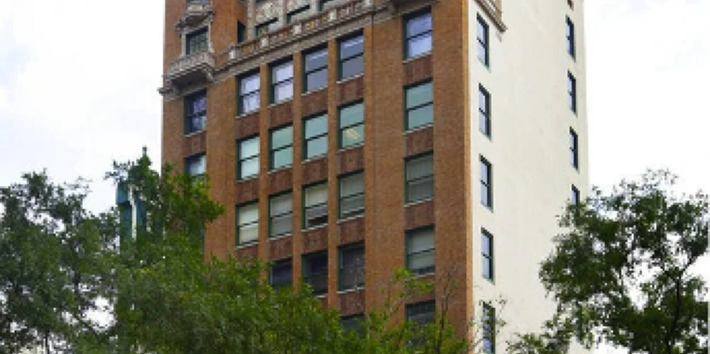 ENTIRE 8TH FLOOR – DOWNTOWN TAMPA TROPHY ASSET