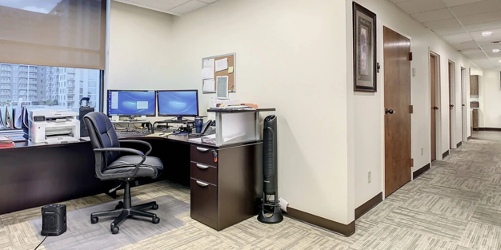 ENTIRE 8TH FLOOR – DOWNTOWN TAMPA TROPHY ASSET