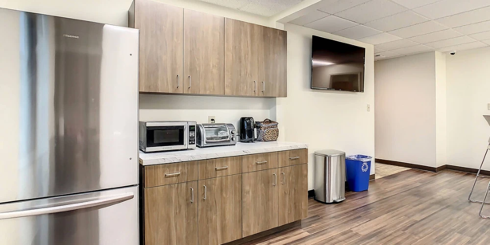 ENTIRE 8TH FLOOR – DOWNTOWN TAMPA TROPHY ASSET