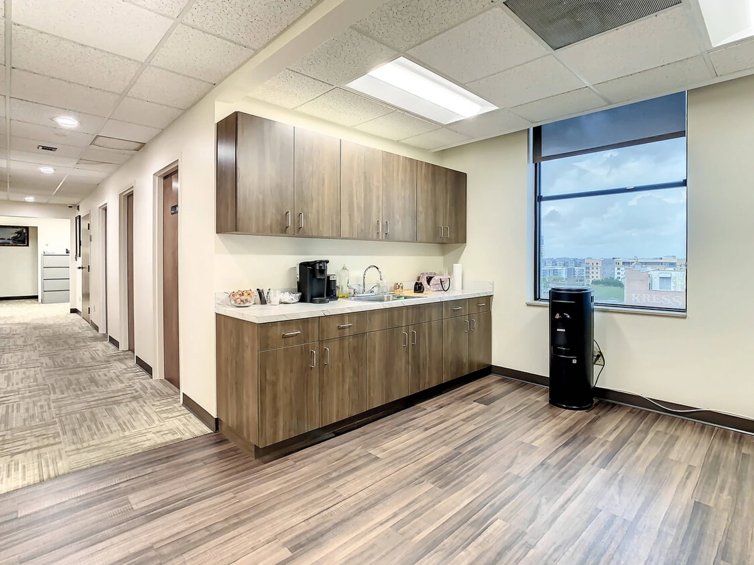 ENTIRE 8TH FLOOR – DOWNTOWN TAMPA TROPHY ASSET