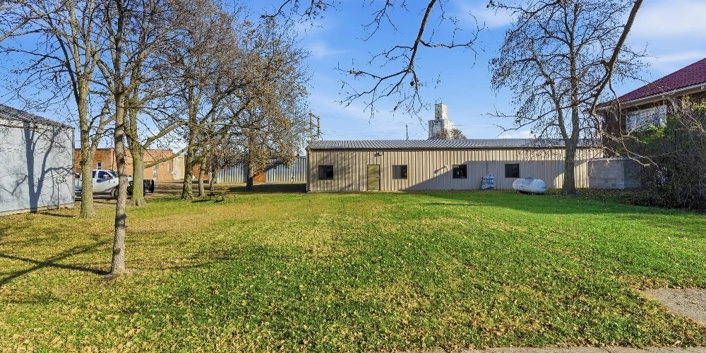 Souhrada Building