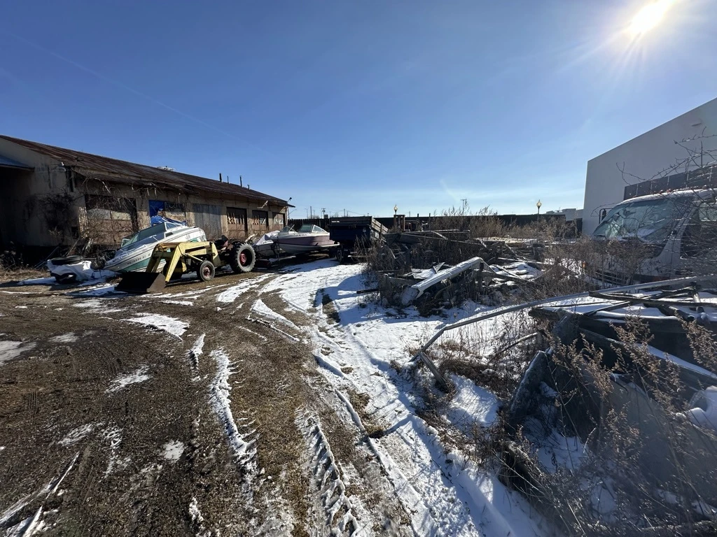 1020 East State St     2500+/- SF Warehouse/Storage Building in Industrial Zoning