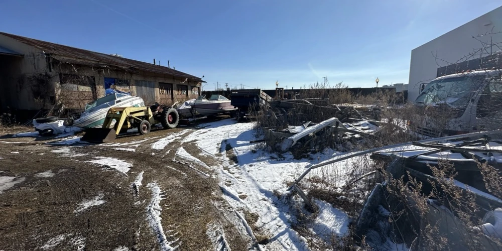 1020 East State St     2500+/- SF Warehouse/Storage Building in Industrial Zoning